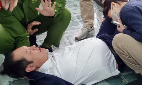 Vì sao việc gì cũng đến tay lãnh đạo?