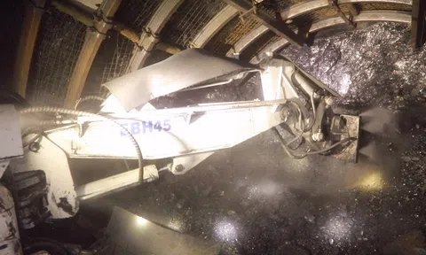 Ngành than áp dụng cơ giới hóa vào sản xuất và chú trọng bảo vệ môi trường