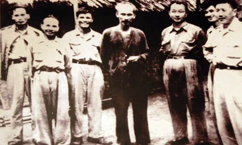 Kỷ niệm ngày thành lập QĐNDVN:  Nguyễn Chí Thanh “sáng trong như ngọc” (kỳ 2)