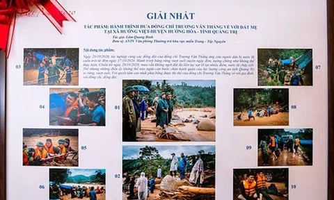 Trao giải xuất sắc cuộc thi ảnh báo chí "Việt Nam 2020 - Ấn tượng 2021"