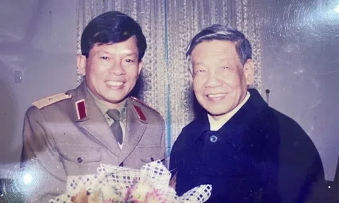 Nghĩ vụn về FACEBOOK