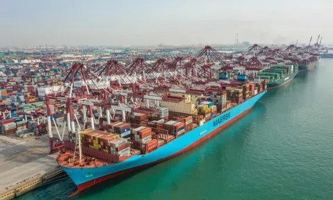 Năm 2021, thặng dư thương mại của Trung Quốc tăng 26,4%