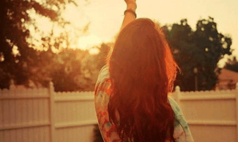 Thanh thản giữa dòng đời