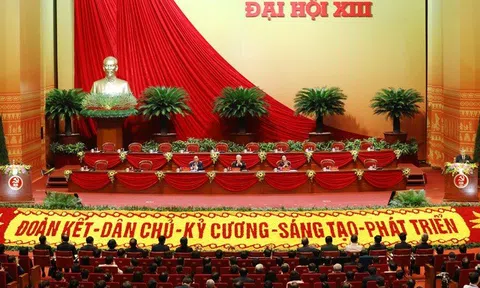 Ôn lại lịch sử là để tự hào phát huy truyền thống vẻ vang