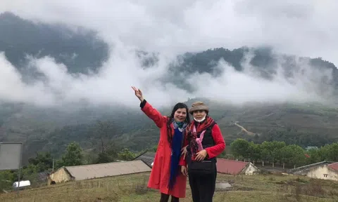 Bản Khuổi Trang - Mây bay đỉnh gió