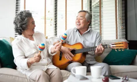 Trẻ hy sinh quá nhiều vì con, già trở thành gánh nặng