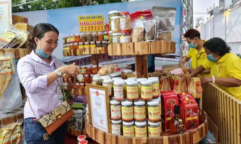 Làm gì để “sức mạnh mềm” trở thành đòn bẩy tiêu thụ sản phẩm OCOP (Bài 4)