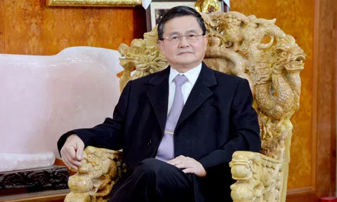 Đại tá Nguyễn Đăng Giáp “chơi thơ”