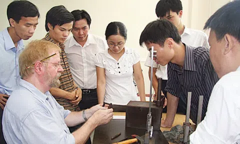 Quyền lực của các Tổ chức Phi chính phủ trong đời sống chính trị quốc tế