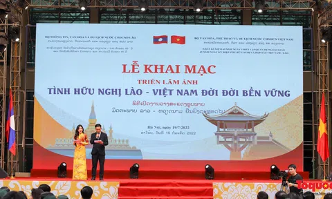 Những người bạn chân thành