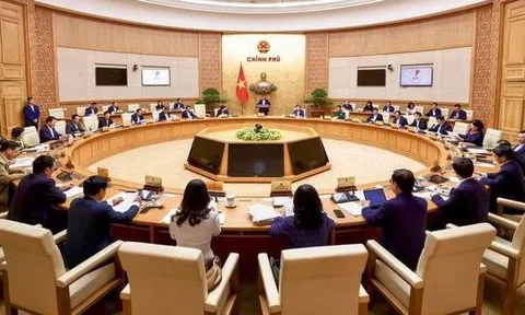 Thủ tướng chính phủ: Trách nhiệm của cơ quan nhà nước càng phải cao khi người dân, doanh nghiệp gặp khó khăn