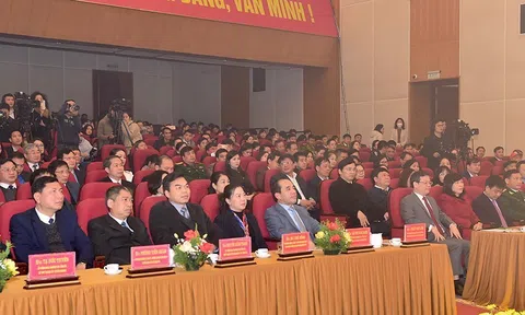 Tuyên Quang: Tổ chức Chương trình Chào xuân 2023, công bố 10 sự kiện nổi bật năm 2022 và vinh danh 10 công dân tiêu biểu