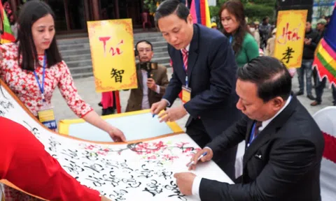 Hải Phòng: Lễ hội Khai bút đầu Xuân tại Khu tưởng niệm Vương triều Mạc