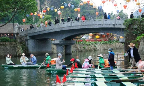 Ninh Bình: Đón lượng khách kỷ lục trong dịp Tết