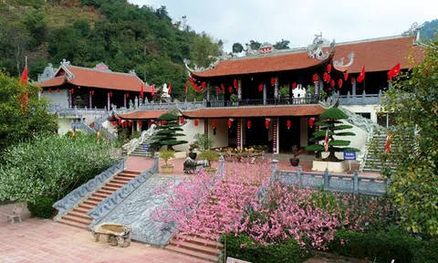 Lạng Sơn: Khai mạc lễ hội truyền thống và công bố Quyết định công nhận điểm du lịch chùa Tân Thanh