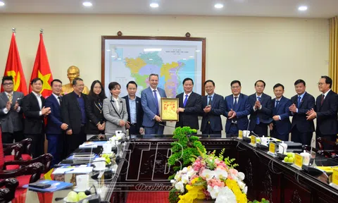 UBND tỉnh Thái Bình làm việc với đoàn công tác của Phòng Công nghiệp và Thương mại Đức tại Việt Nam