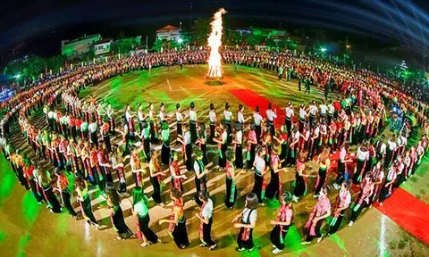 Kế hoạch Bảo vệ và phát huy giá trị di sản văn hóa phi vật thể "Nghệ thuật Xòe Thái" giai đoạn 2023 - 2027 trên địa bàn tỉnh Sơn La