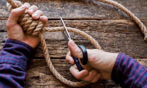 Ngăn chặn tự sát: Vấn đề nhức nhối cần xã hội quan tâm