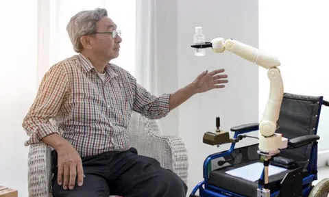 Ứng dụng trí tuệ nhân tạo trong việc chăm sóc người cao tuổi