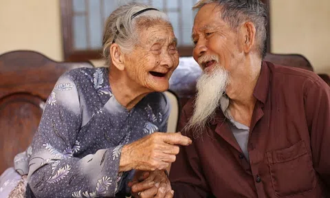 Thủy chung và hạnh phúc
