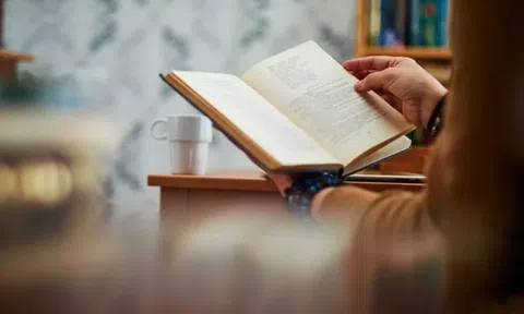 Khác biệt người đọc sách và người không đọc sách