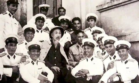 Cảm xúc tháng Năm