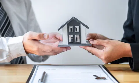 Chuẩn hóa và nâng cao chất lượng đội ngũ môi giới bất động sản