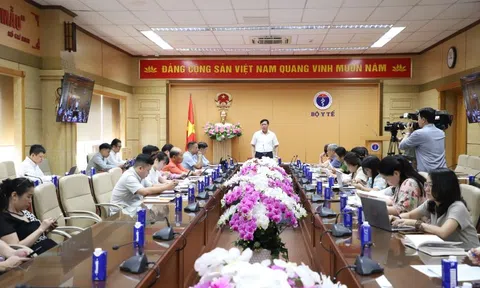 Thủ tướng chỉ đạo hoàn thiện chính sách, tăng cường đảm bảo an toàn thực phẩm