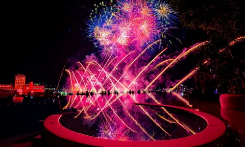 Loạt khách sạn hạng sang được săn đón nhất mùa pháo hoa Đà Nẵng 2025