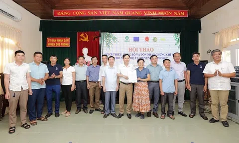 Nghệ An: Trao chứng chỉ FSC cho các hộ dân trồng Lùng tại huyện Quế Phong