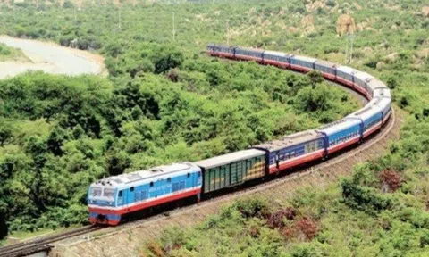 Tuyến đường sắt Hà Nội - Vinh sắp được đầu tư cải tạo, nâng cấp