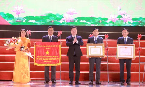 Nghệ An: Huyện Quỳnh Lưu tổ chức Lễ công bố đạt chuẩn Nông thôn mới