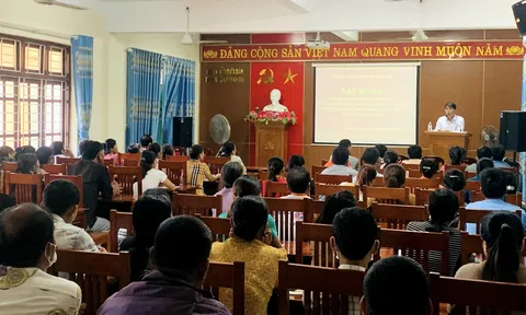 Huyện Nghĩa Đàn (Nghệ An) tập huấn kỹ thuật chăn nuôi bò sinh sản cho các hộ dân mới thoát nghèo