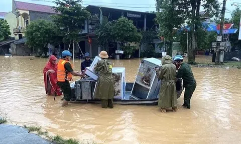 Thuỷ điện xả lũ lúc nửa đêm, liệu có đúng quy trình?