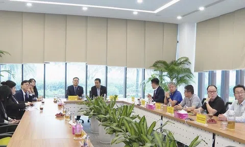 Đại sứ Hàn Quốc đến thăm và tìm hiểu môi trường đầu tư tại Khu Công nghiệp VSIP Nghệ An