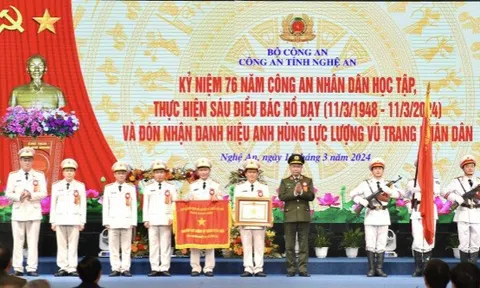 Công an tỉnh Nghệ An vinh dự đón nhận danh hiệu Anh hùng Lực lượng vũ trang nhân dân