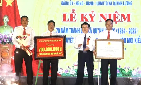 Xã Quỳnh Lương (huyện Quỳnh Lưu) kỷ niệm 70 ngày thành lập và đón nhận Bằng công nhận xã đạt chuẩn NTM kiểu mẫu