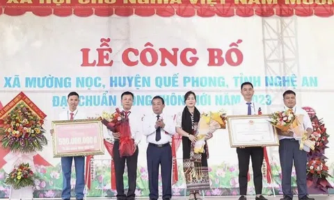 Xã Mường Nọc (huyện Quế Phong) đón nhận Bằng công nhận đạt chuẩn Nông thôn mới