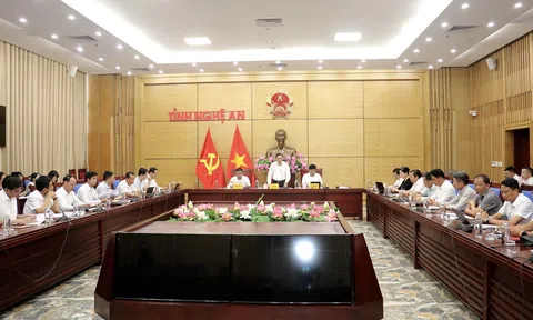 Chính quyền hai cấp Nghệ An sẽ luôn hỗ trợ và đồng hành cùng doanh nghiệp