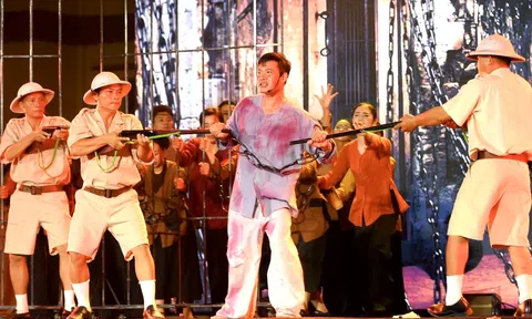 Sáng mãi tinh thần ngọn lửa Xô Viết