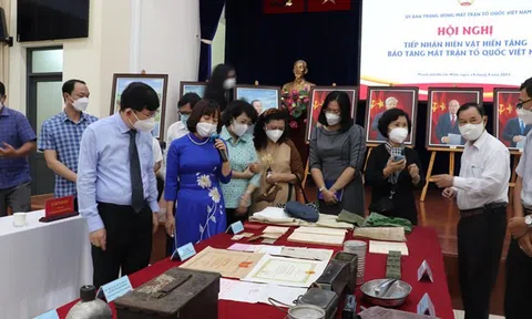 Bảo tàng Mặt trận Tổ quốc Việt Nam tiếp nhận hơn 600 hiện vật quý