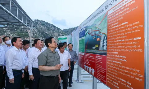 Thủ tướng khảo sát một số công trình, dự án lớn tại Ninh Thuận