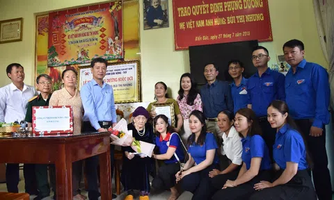 Công ty Nhôm Đắk Nông - TKV: Nhận Phụng dưỡng 2 Mẹ Việt Nam anh hùng