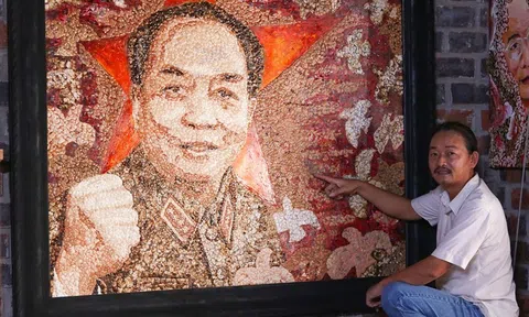 Hoạ sỹ Quảng Bình "vẽ" chân dung Đại tướng Võ Nguyên Giáp bằng... vỏ trứng