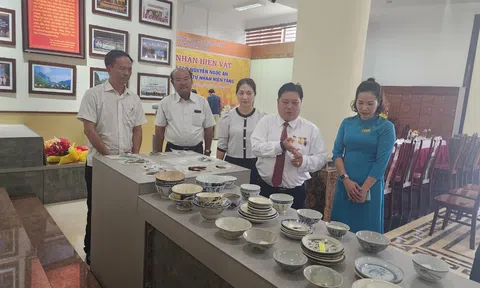 Quảng Bình tiếp nhận gần 400 hiện vật quý hiếm từ các nhà sưu tập