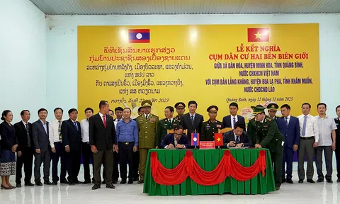 Quảng Bình: Hai cụm dân cư biên giới Việt- Lào làm lễ kết nghĩa hai bên biên giới