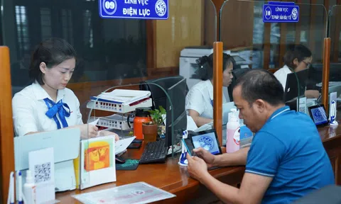 Bộ quy tắc ứng xử văn hóa nơi công cộng và môi trường mạng 