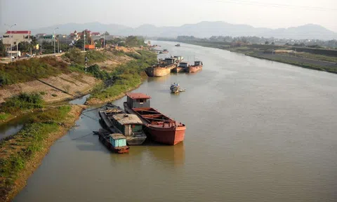 Bắc Ninh siết chặt quản lý, xử lý nghiêm các trường hợp xâm hại đê điều