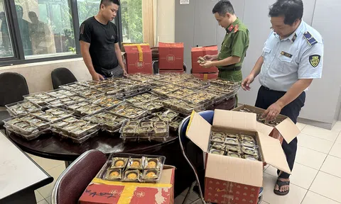 Thu giữ hơn 800 bánh trung thu nhập lậu tại Hà Nội