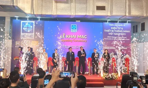 Khai mạc triển lãm điện tử và thiết bị thông minh Việt Nam 2023